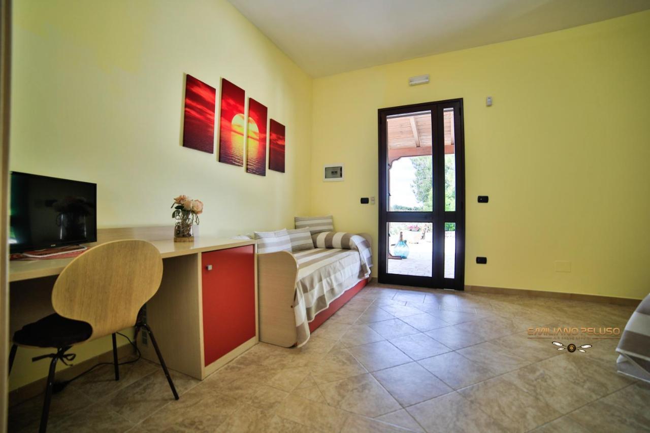 B&B La Casa Di Attilio Porto Cesareo Exterior photo